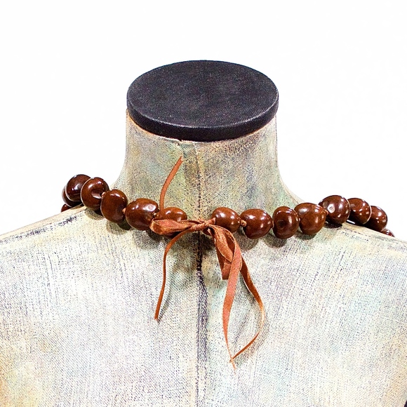 VTG 80's Long Hawaiian Kukui Nut Lei Necklace - Picture 2 of 2